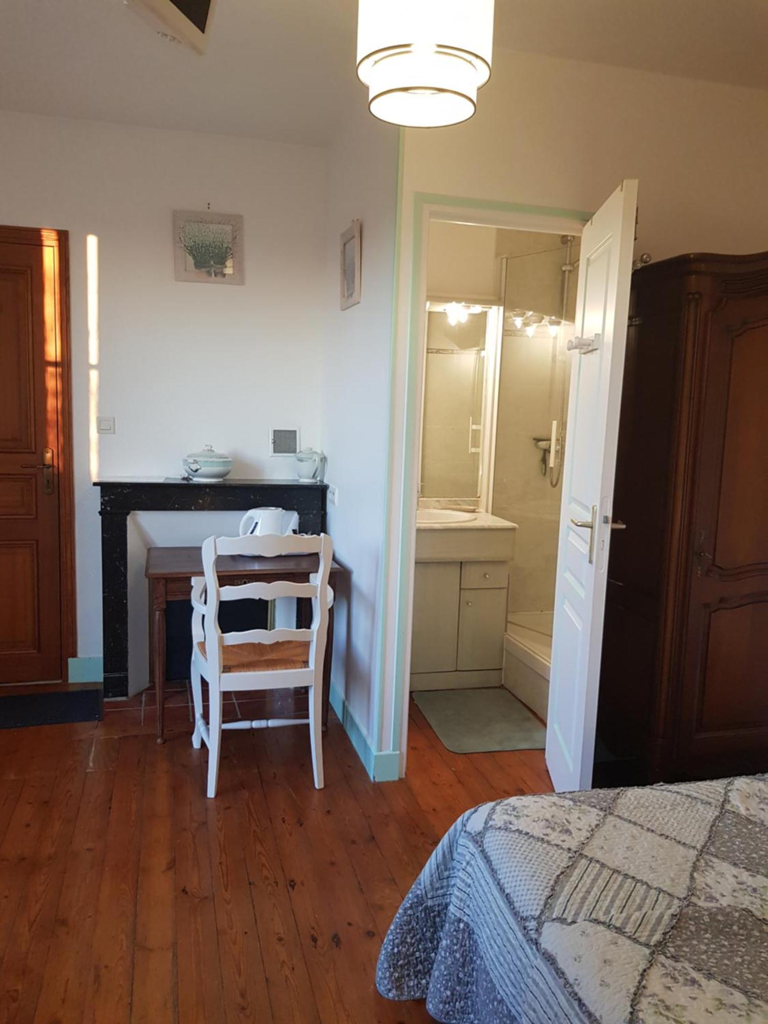 Chambres D'hôtes Anne-Marie Châtillon-sur-Indre Exterior foto